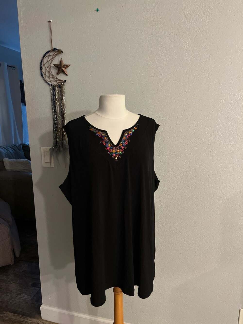 Susan graver  Black Sleeveless Embellished Beaded V-Neck Tunic Top 3X